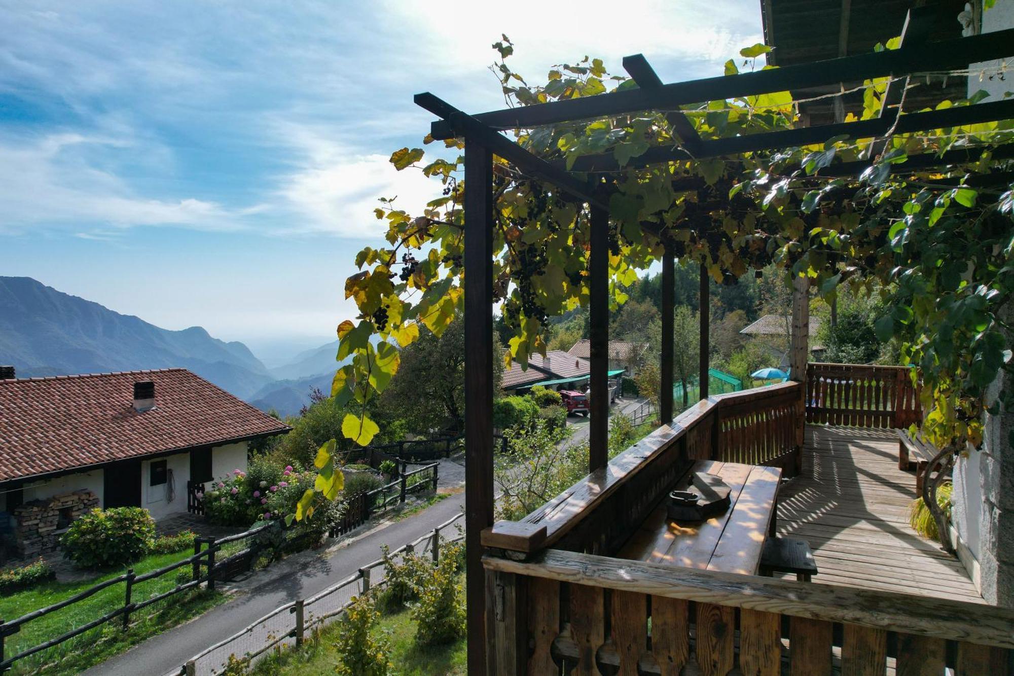 Chalet "Baita Cavacca" Crone Екстериор снимка